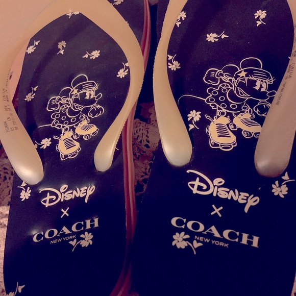COPY - Disney Coach New York Sandals NWT - Picture 2 of 11